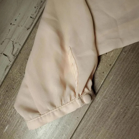 Spense Light Pink Peach Sheer V-Neck Blouse Women's Size Small EUC - Picture 8 of 15